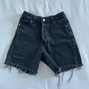 H&M | High Waisted Black Denim Shorts